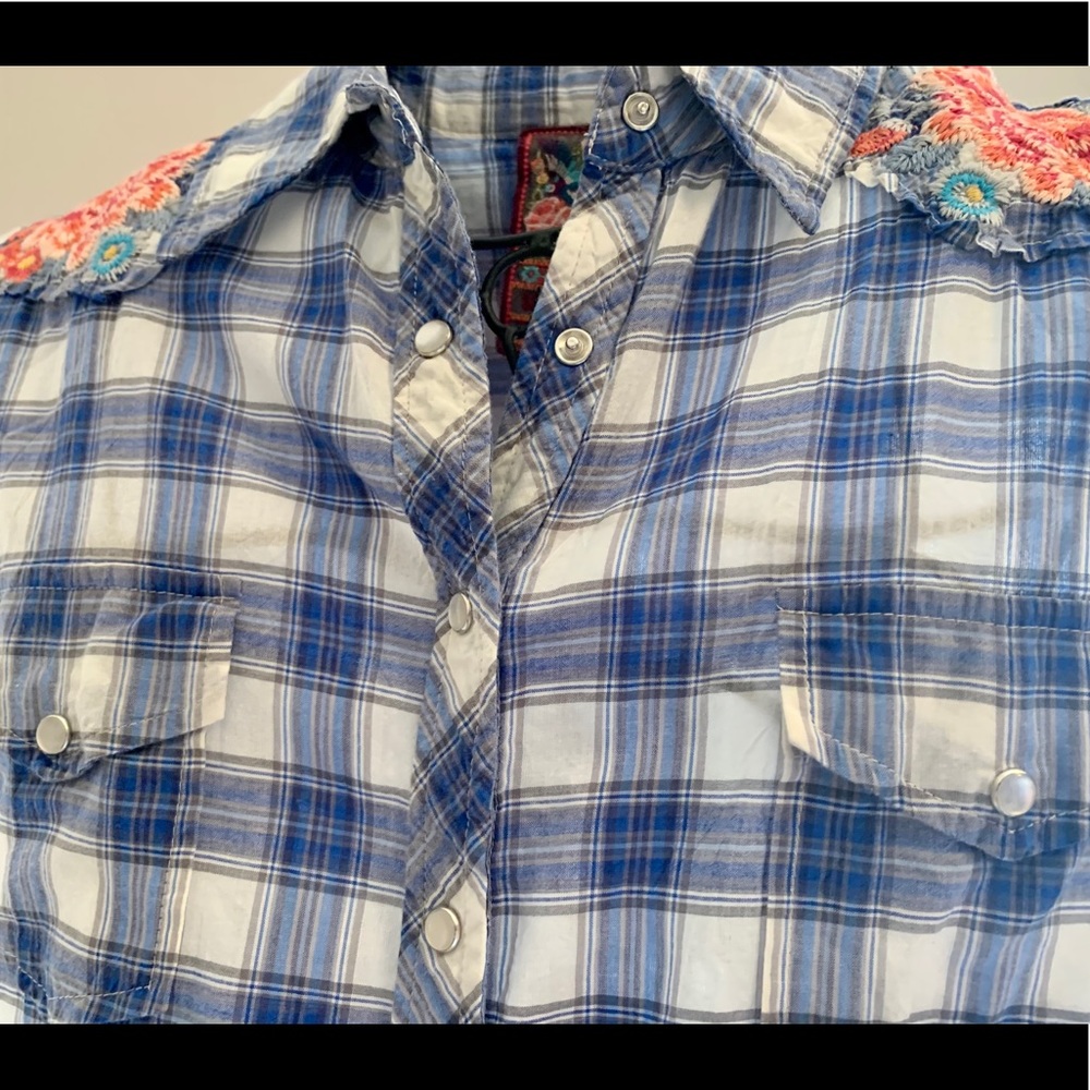 Johnny Was 3J Workshop Embroidered Shirt